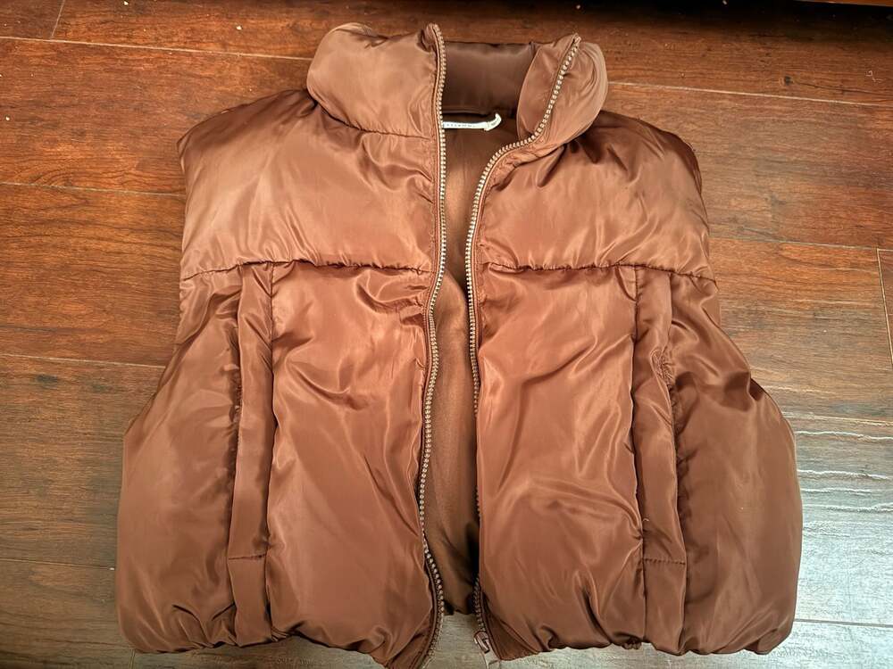 Ellison Women's Brown Cropped Puffer Vest